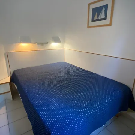 2 Pieces Avec Terrasse Et Vue Mer, Acces Piscine Et Parking Inclus - Fr-1-504-677 * Saint-Raphaël